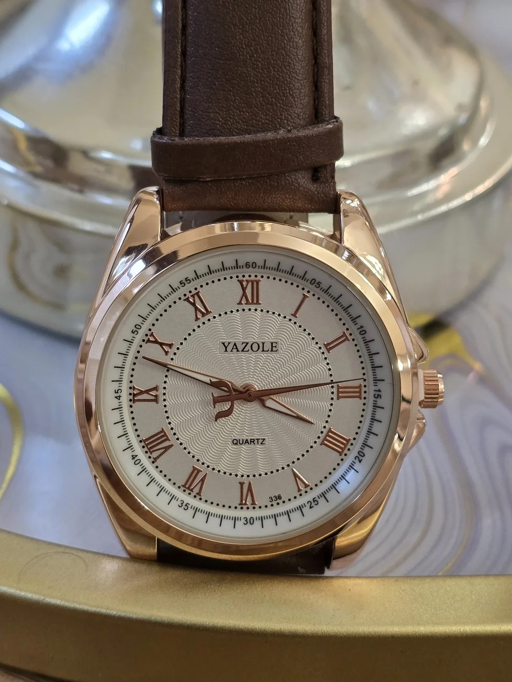 Yazole Men’s Brown Leather Strap Rose Gold Case Classic Quartz Watch